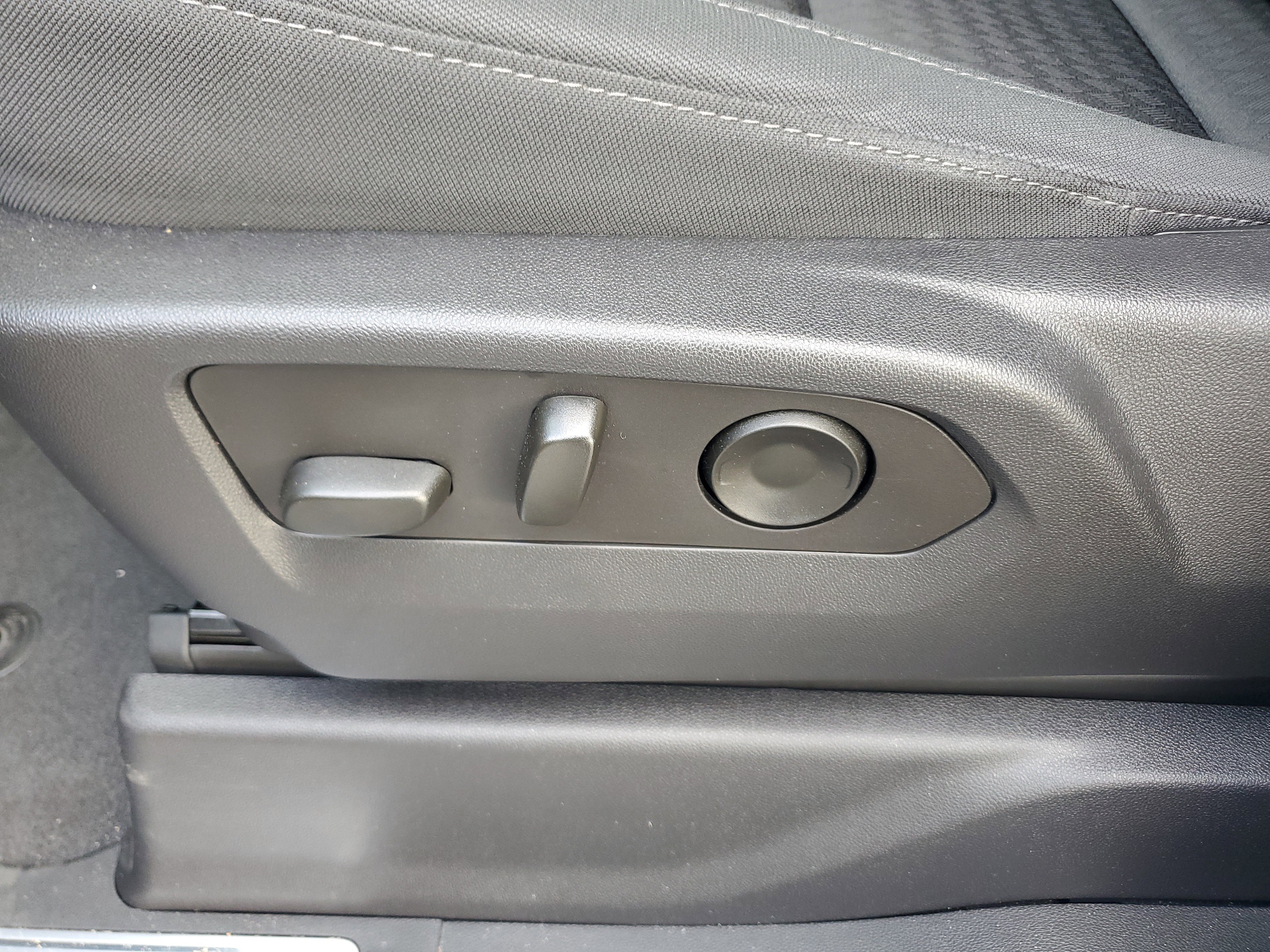 Used 2023 Chevrolet Silverado 1500 RST image 11