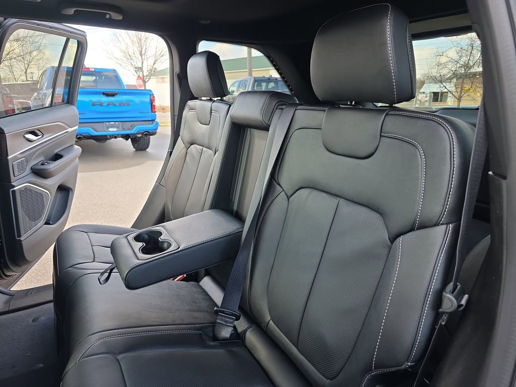 New 2026 Jeep Grand Cherokee Limited image 14