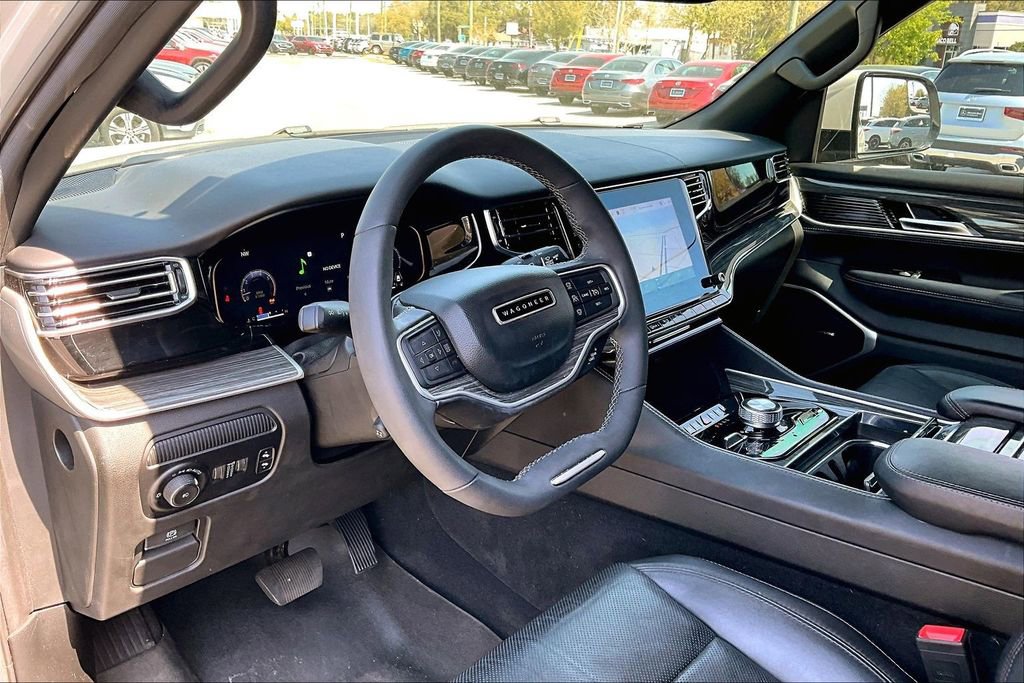 Used 2022 Jeep Wagoneer Series III image 14