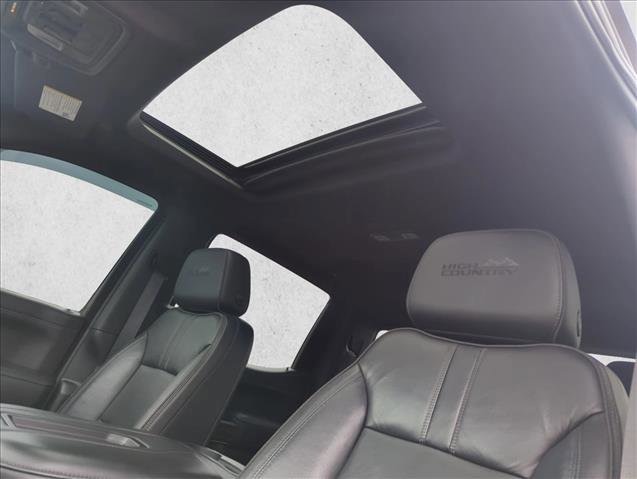 Used 2021 Chevrolet Silverado 1500 High Country w/ Technology Package image 26