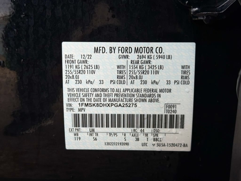 Used 2023 Ford Explorer XLT w/ Equipment Group 202A AWD/4WD image 38
