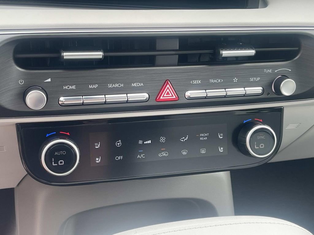 New 2026 Hyundai Palisade Limited FWD image 30