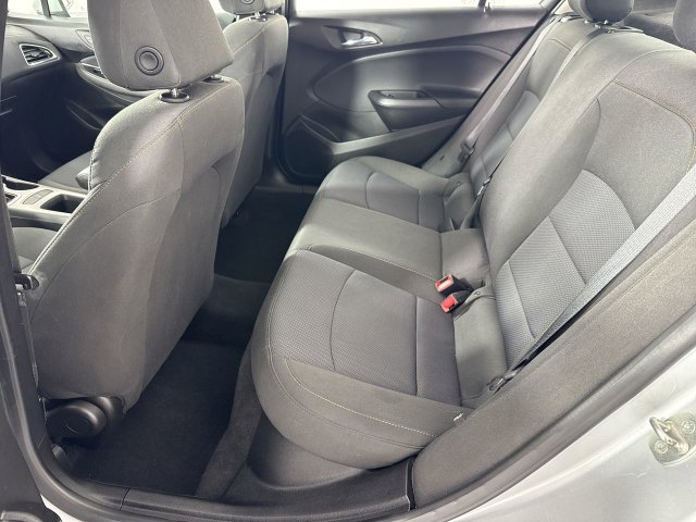 Used 2018 Chevrolet Cruze LS FWD image 19