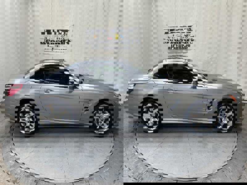 Used 2013 Mercedes-Benz SL 550 w/ Premium Pkg image 10