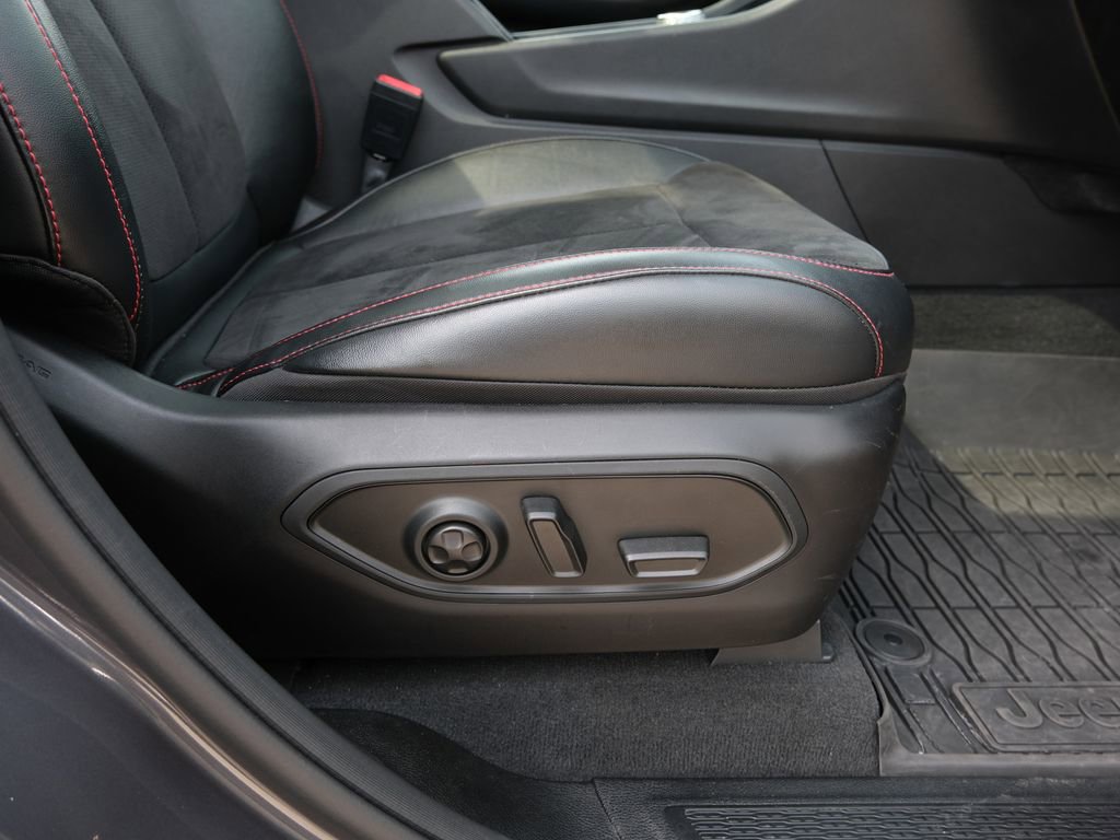 Used 2022 Jeep Grand Cherokee Trailhawk w/ ADV Protech Group II image 36