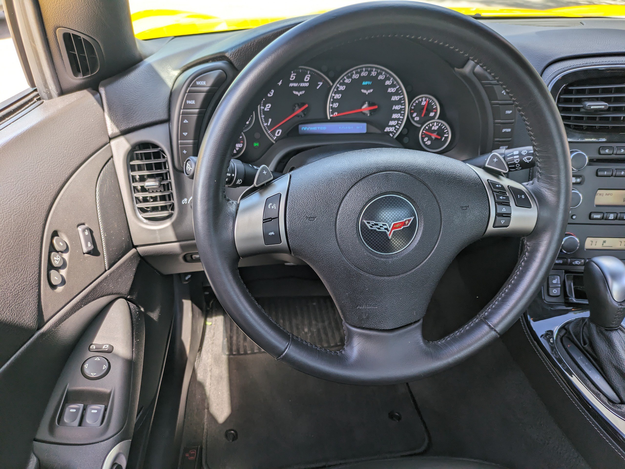 Used 2010 Chevrolet Corvette Grand Sport w/ Preferred Equipment Group RWD image 17