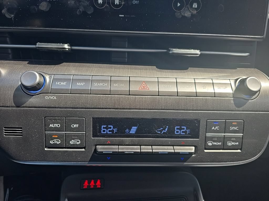 Used 2024 Hyundai Kona SEL w/ Convenience Package FWD image 16