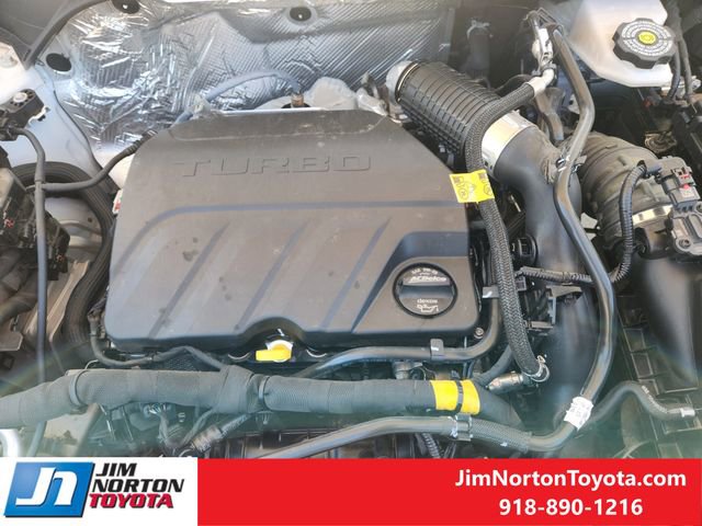 Used 2025 Chevrolet Trax LS FWD image 30