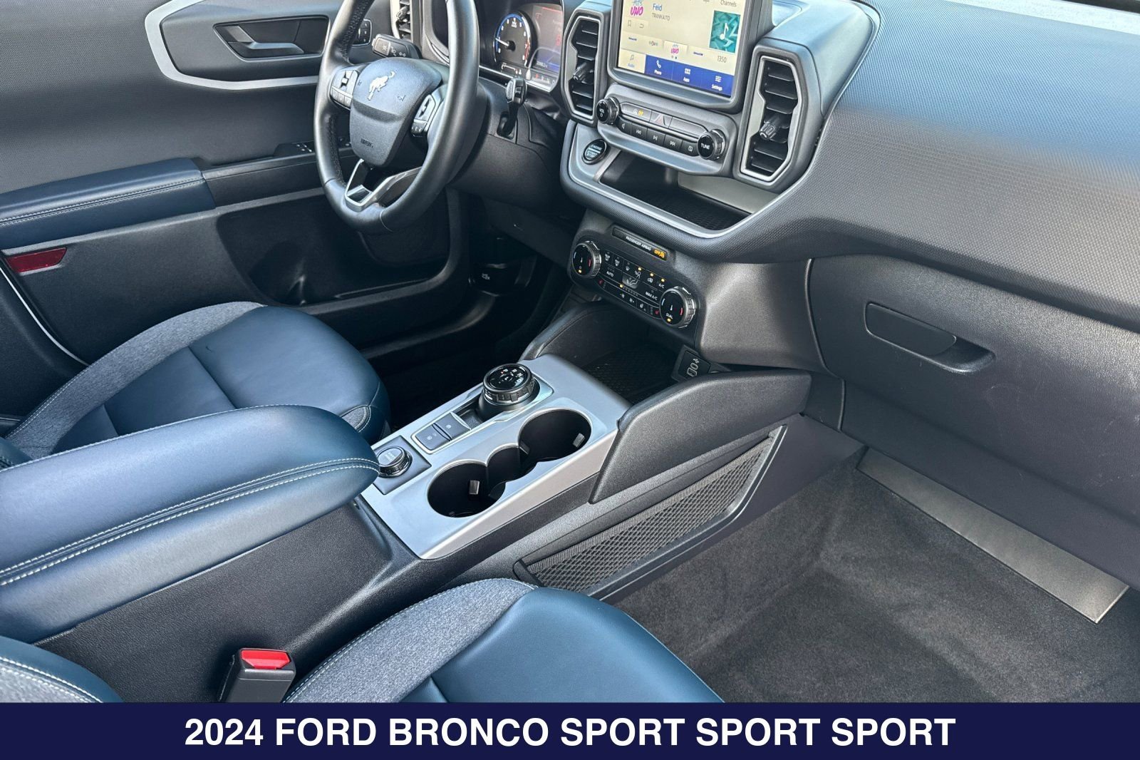 Used 2024 Ford Bronco Sport Outer Banks AWD/4WD image 17