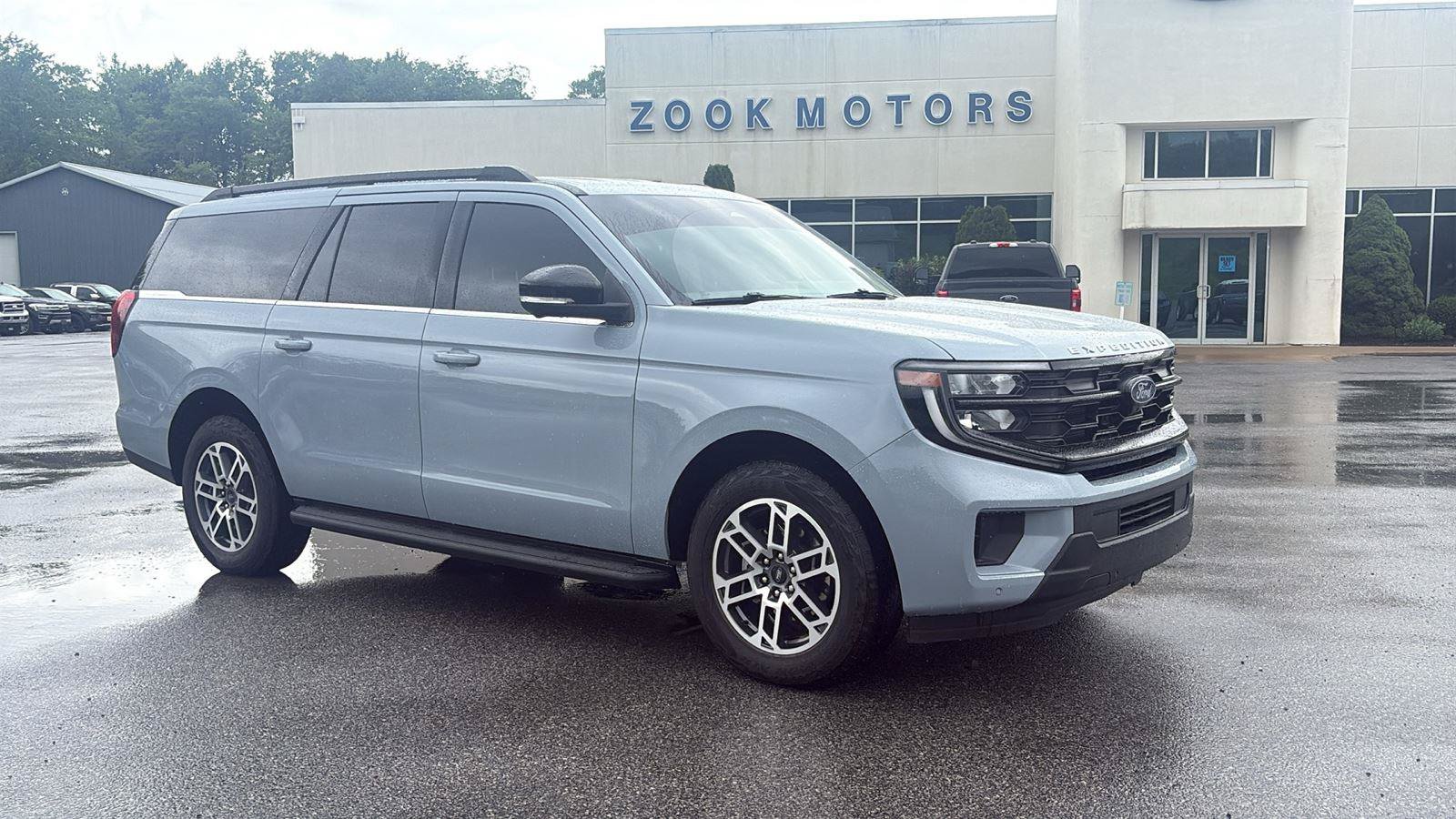 Certified 2026 Ford Expedition Max Active AWD/4WD image 1