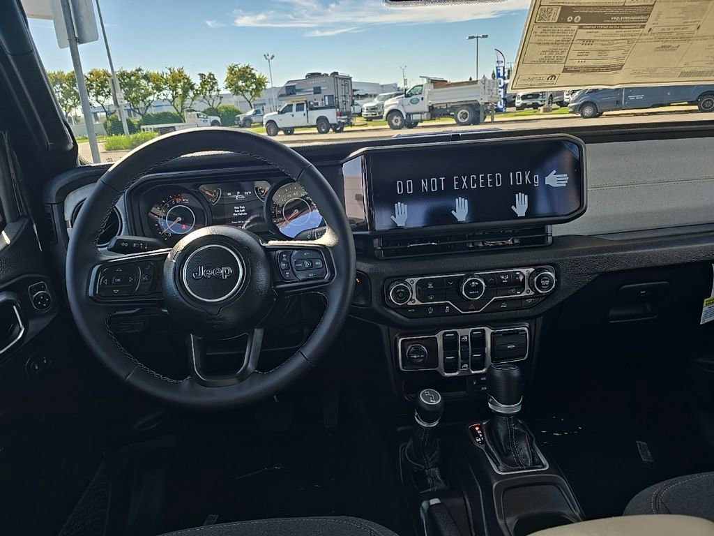 New 2025 Jeep Gladiator Sport image 22
