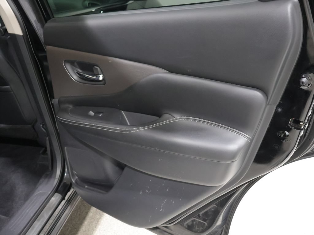 Used 2023 Nissan Murano SV w/ SV Midnight Edition Package AWD/4WD image 21