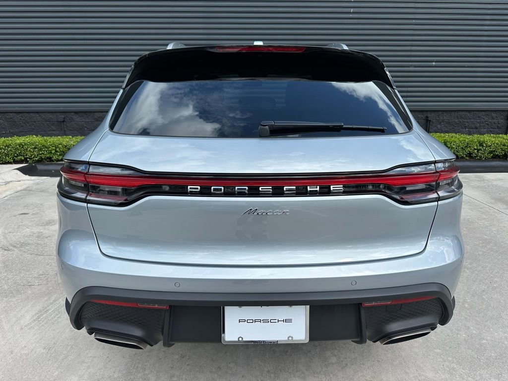 Certified 2026 Porsche Macan Turbo AWD/4WD image 12