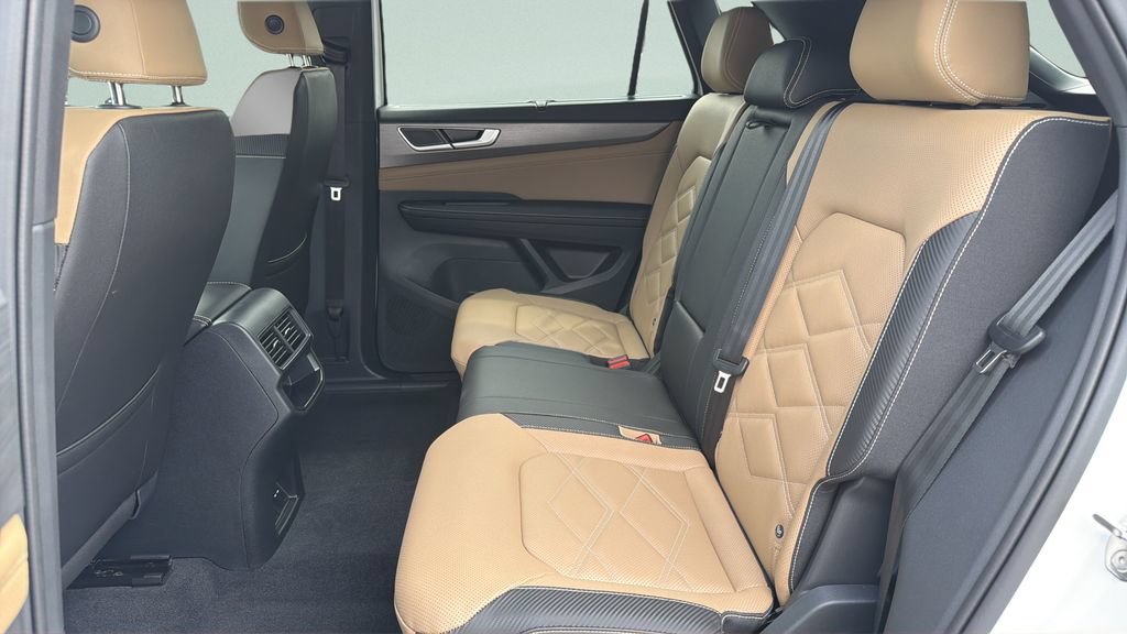 New 2026 Volkswagen Atlas Cross Sport SE FWD image 28