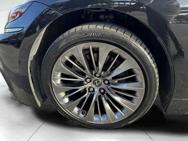 Used 2018 Lexus LS 500h w/ Luxury Package image 52