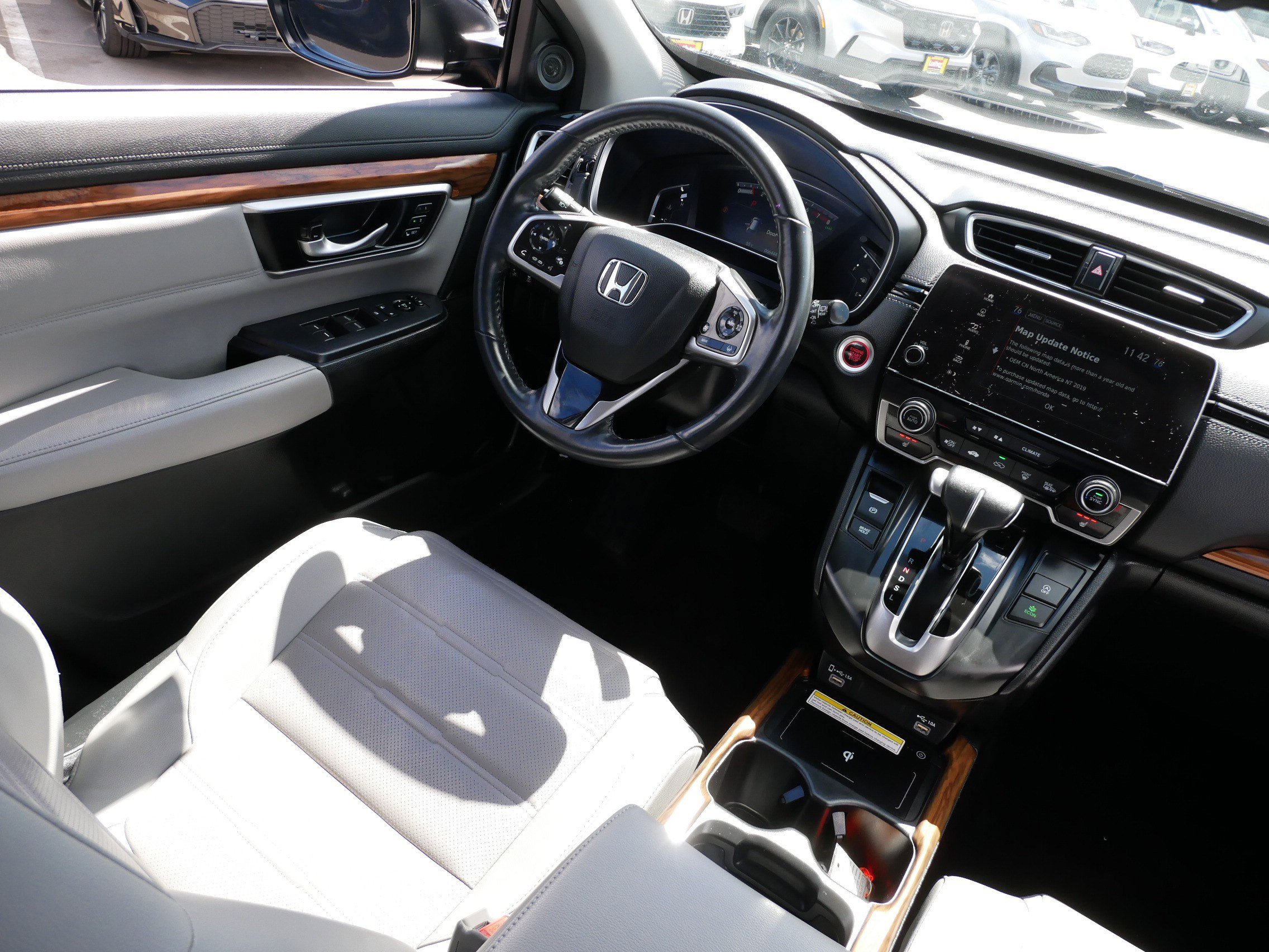Used 2020 Honda CR-V Touring image 9
