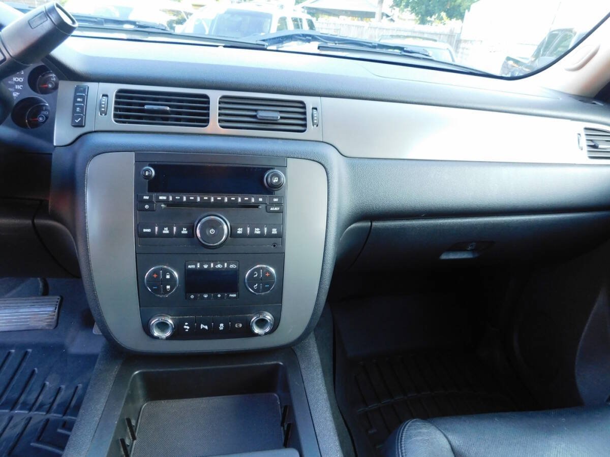 Used 2012 Chevrolet Silverado 3500 LTZ w/ LTZ Plus Package AWD/4WD image 7