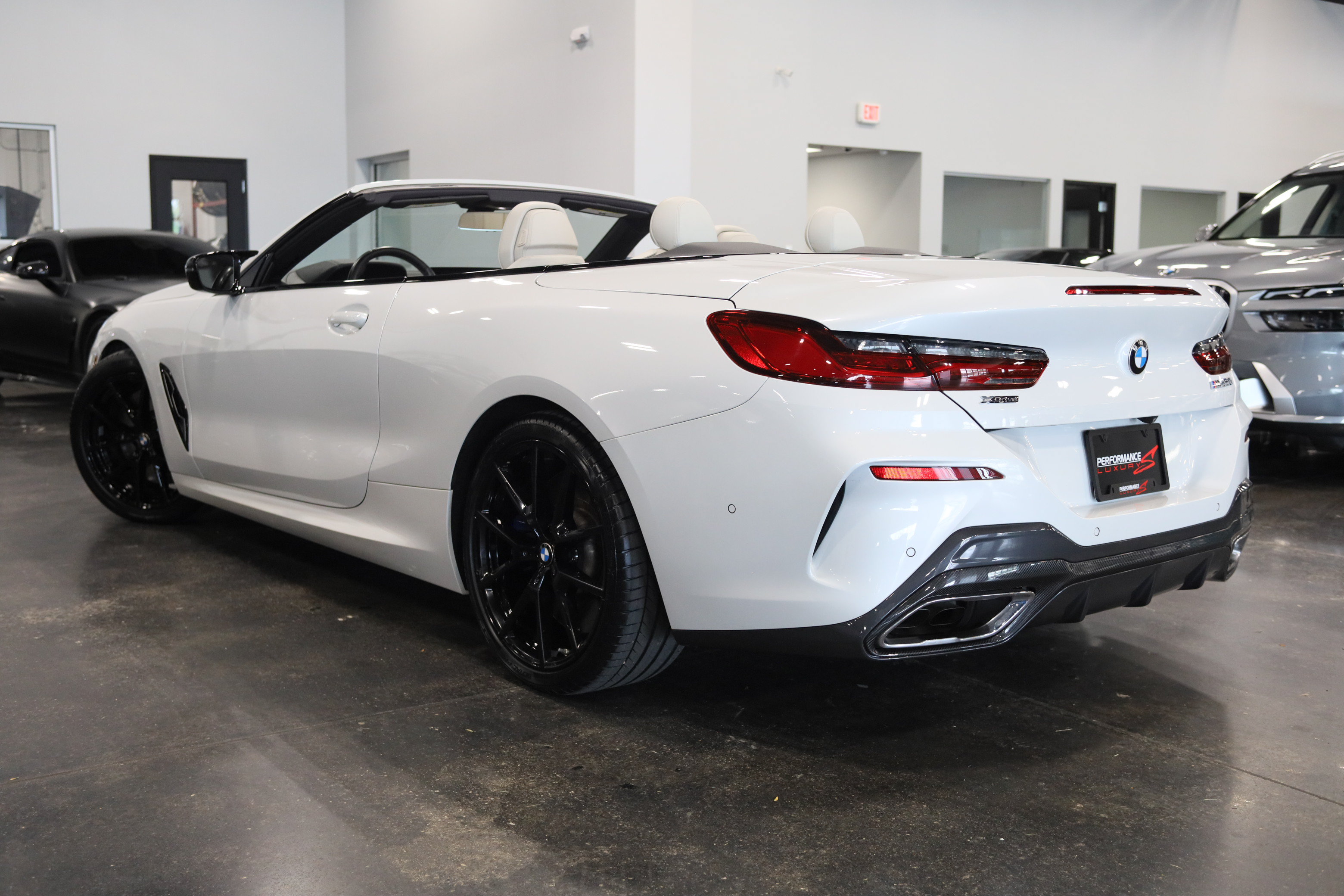 Used 2023 BMW M850i xDrive Convertible w/ M Carbon Exterior Package AWD/4WD image 5