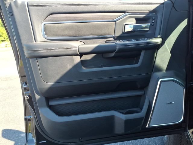 New 2026 RAM 2500 Laramie AWD/4WD image 10
