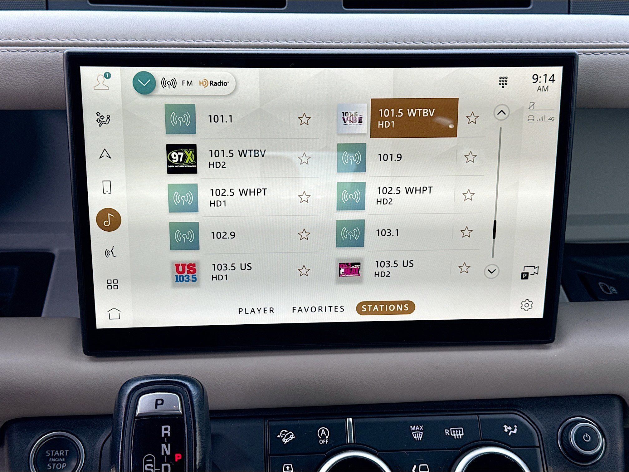 Certified 2022 Land Rover Defender 110 XS Edition image 32