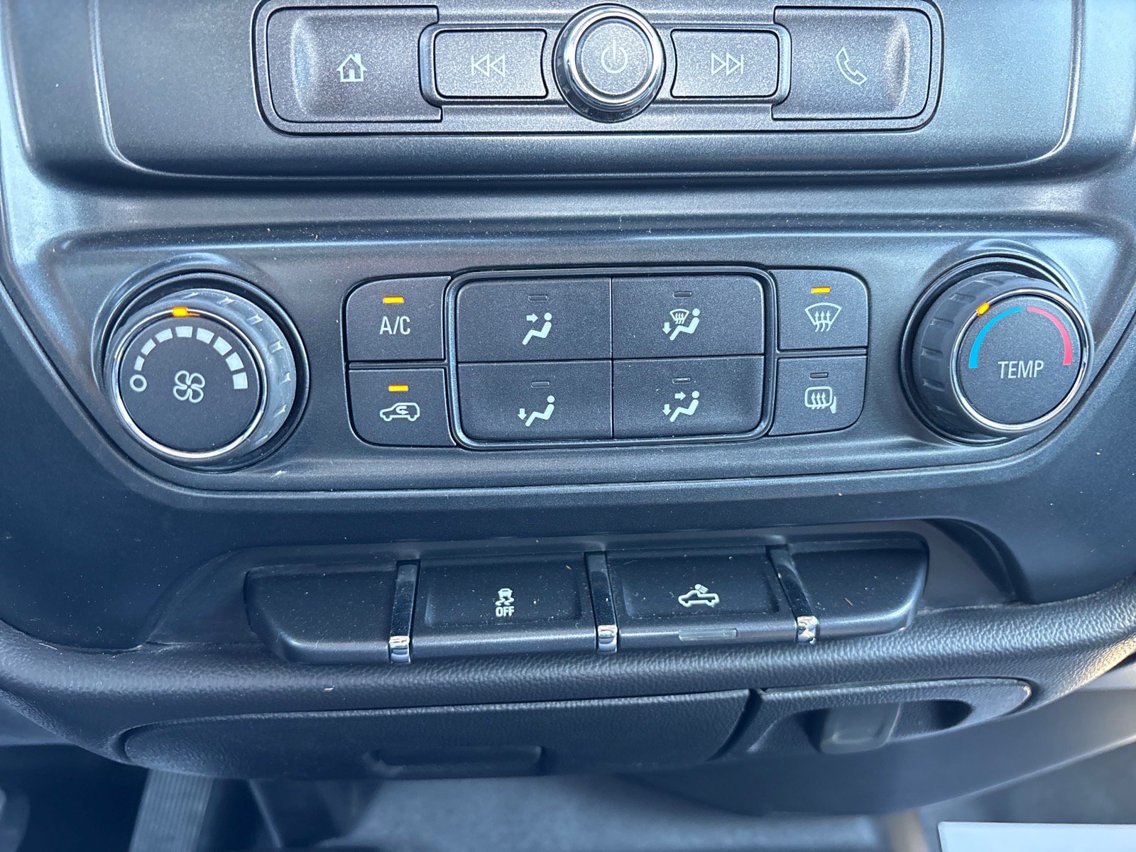 Used 2018 Chevrolet Silverado 2500 W/T w/ WT Fleet Convenience Package AWD/4WD image 31