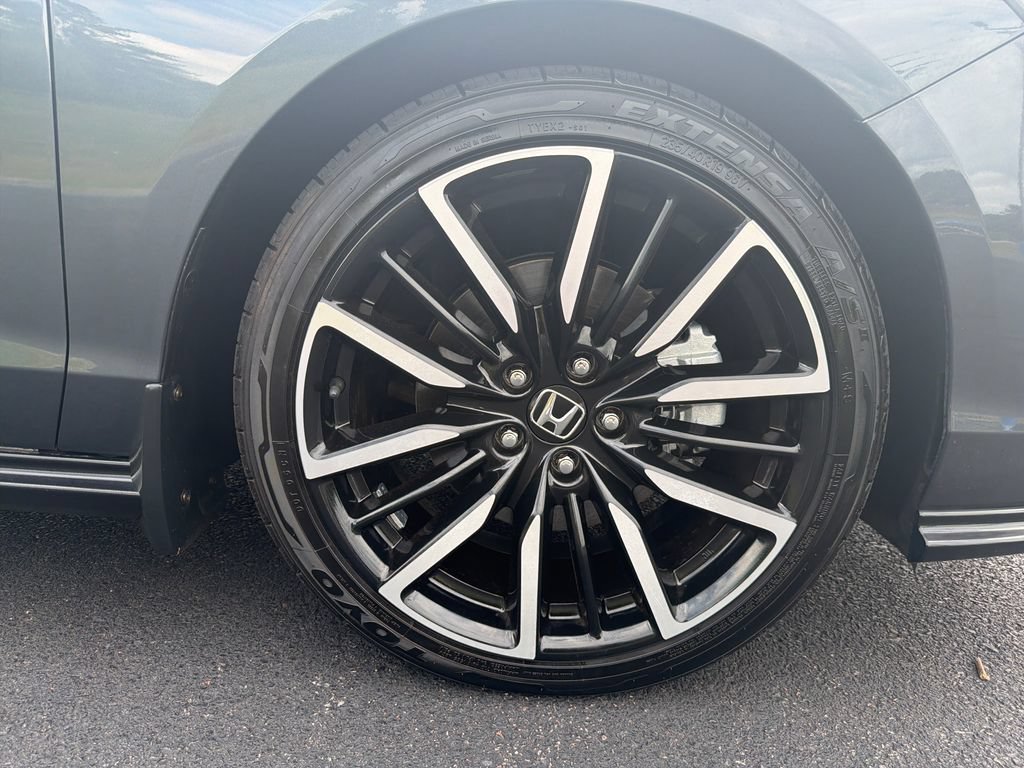 Used 2023 Honda Accord Touring image 13
