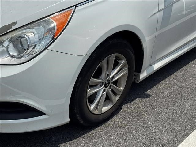 Used 2014 Hyundai Sonata GLS w/ Popular Equipment Group 2 FWD image 5