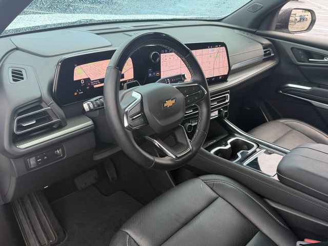 Used 2024 Chevrolet Traverse LT w/ Enhanced Driving Package FWD image 9