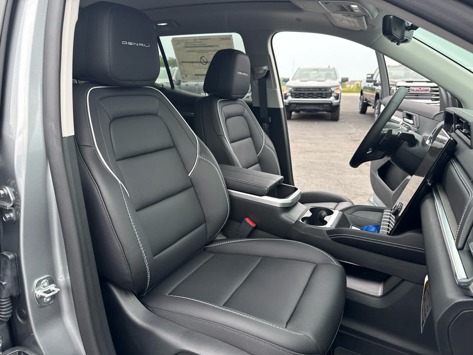 New 2027 GMC Terrain Denali w/ LPO, Floor Liner Package AWD/4WD image 27