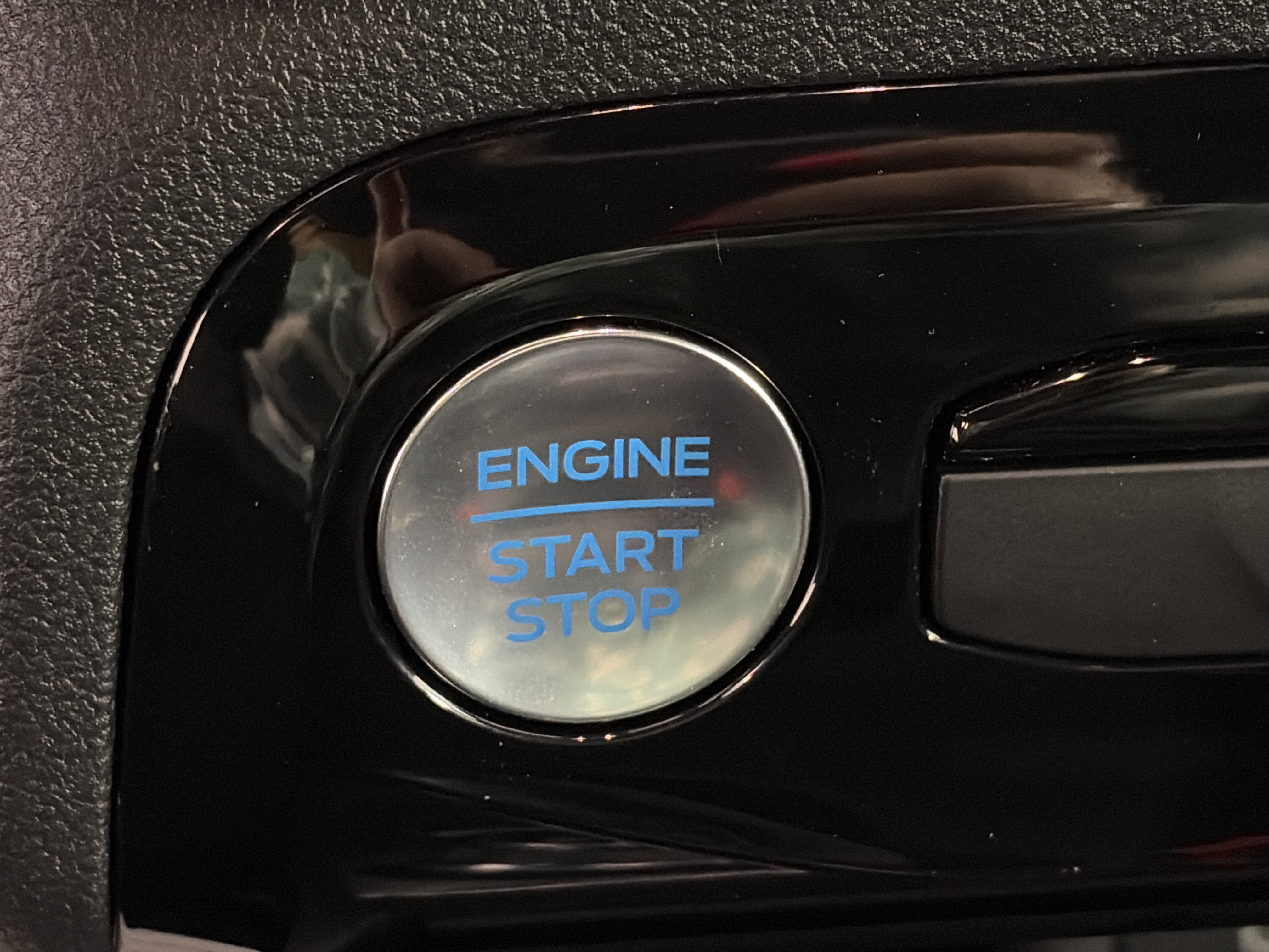 Used 2025 Ford Escape ST-Line w/ Tech Pack #1 image 31