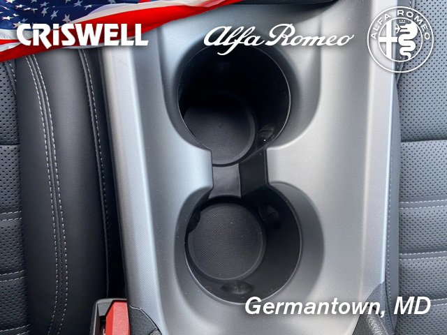 New 2025 Alfa Romeo Tonale w/ Premium Package image 32