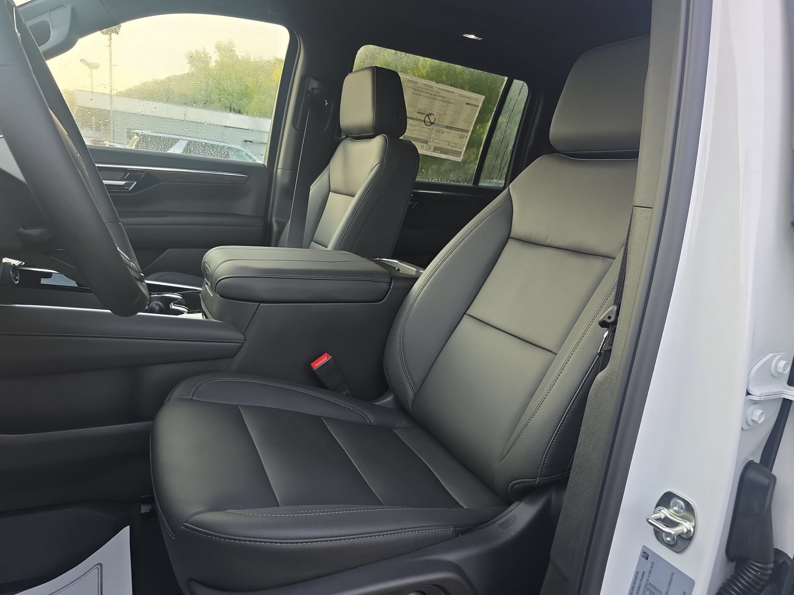 New 2026 Chevrolet Suburban Z71 w/ Comfort Package AWD/4WD image 14