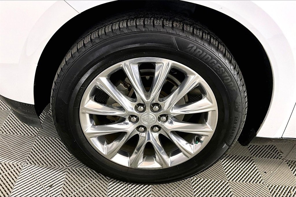 Used 2018 Buick Enclave Premium w/ Experience Buick Package image 7