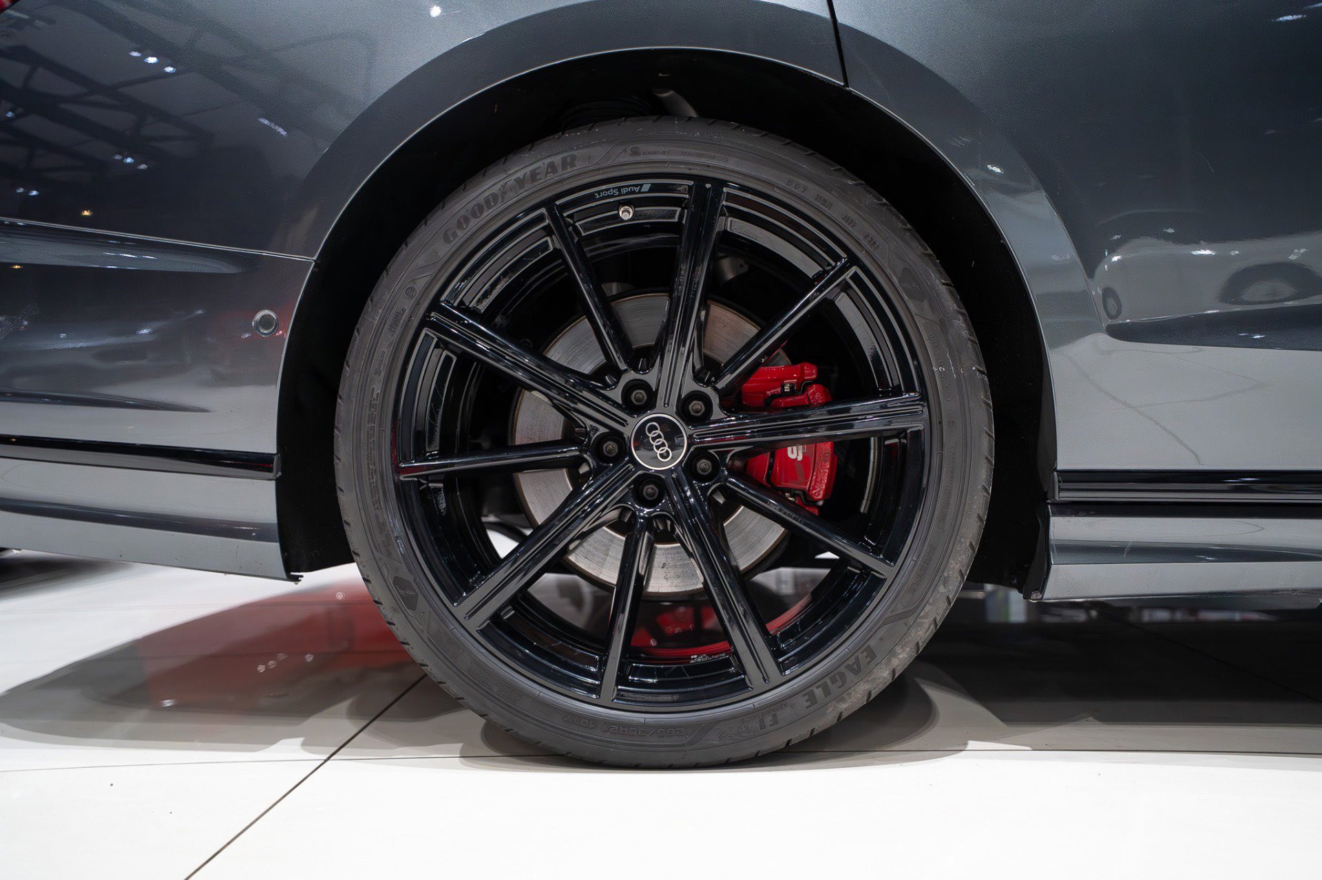 Used 2023 Audi S8 w/ S8 Comfort Plus Package image 11