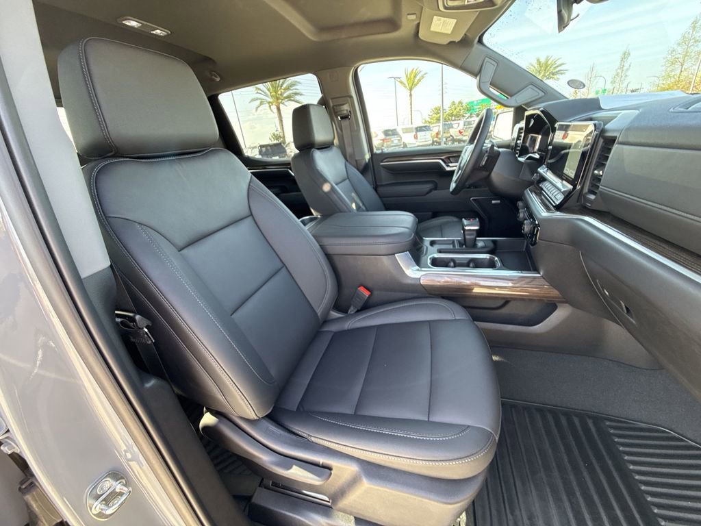 Used 2024 Chevrolet Silverado 1500 RST w/ Convenience Package II AWD/4WD image 16