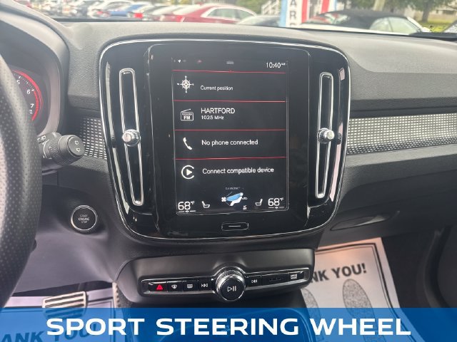 Used 2021 Volvo XC40 T5 R-Design w/ Climate Package AWD/4WD image 19