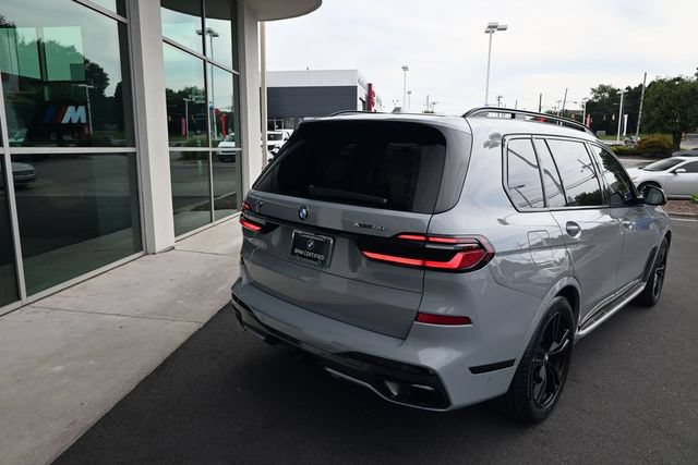 Used 2024 BMW X7 xDrive40i w/ Executive Package AWD/4WD image 10