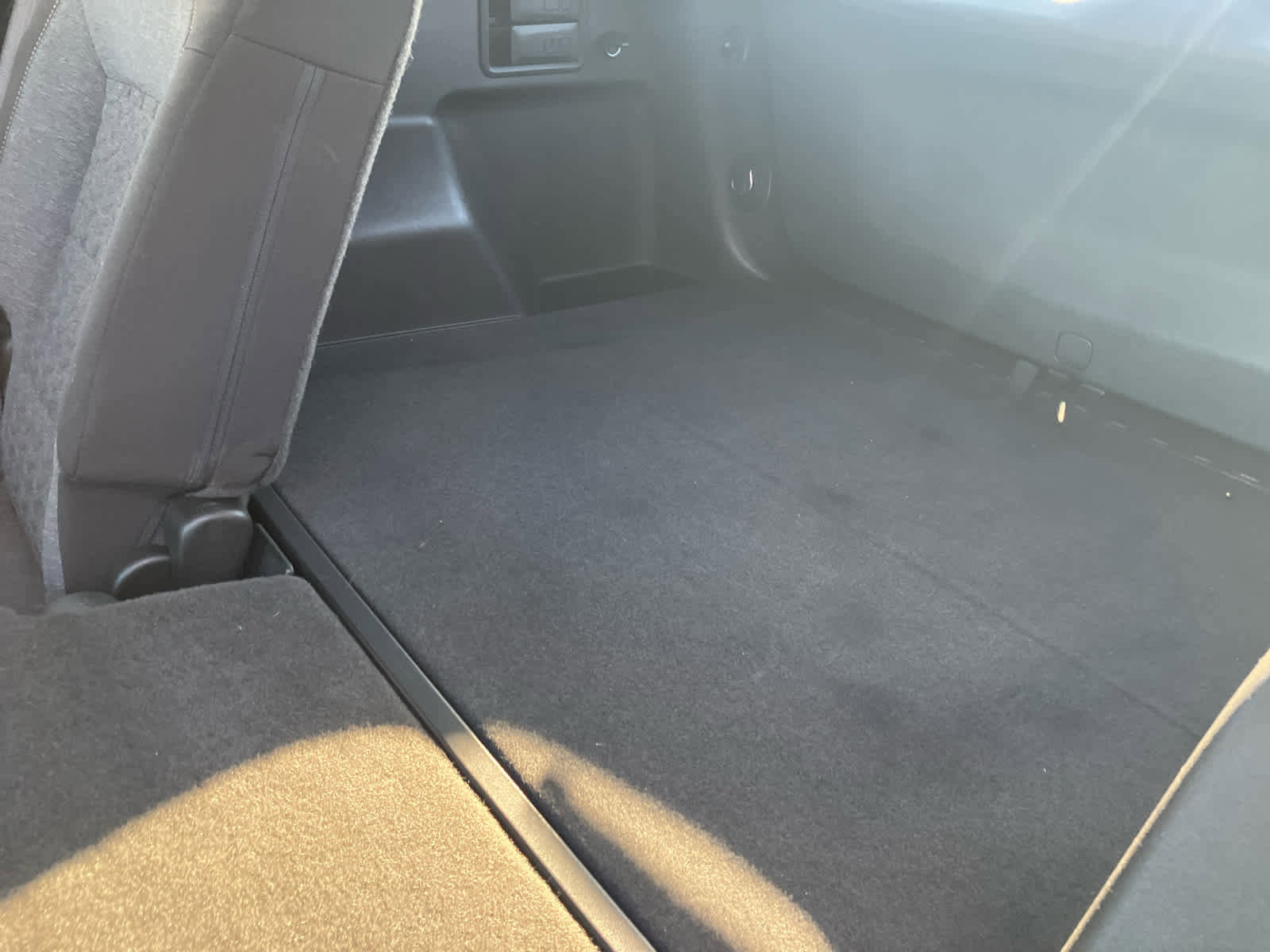 Used 2022 Chevrolet Equinox LT image 36