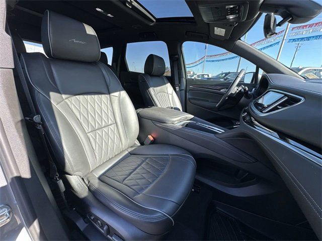 Certified 2023 Buick Enclave Avenir w/ Avenir Technology Package image 28