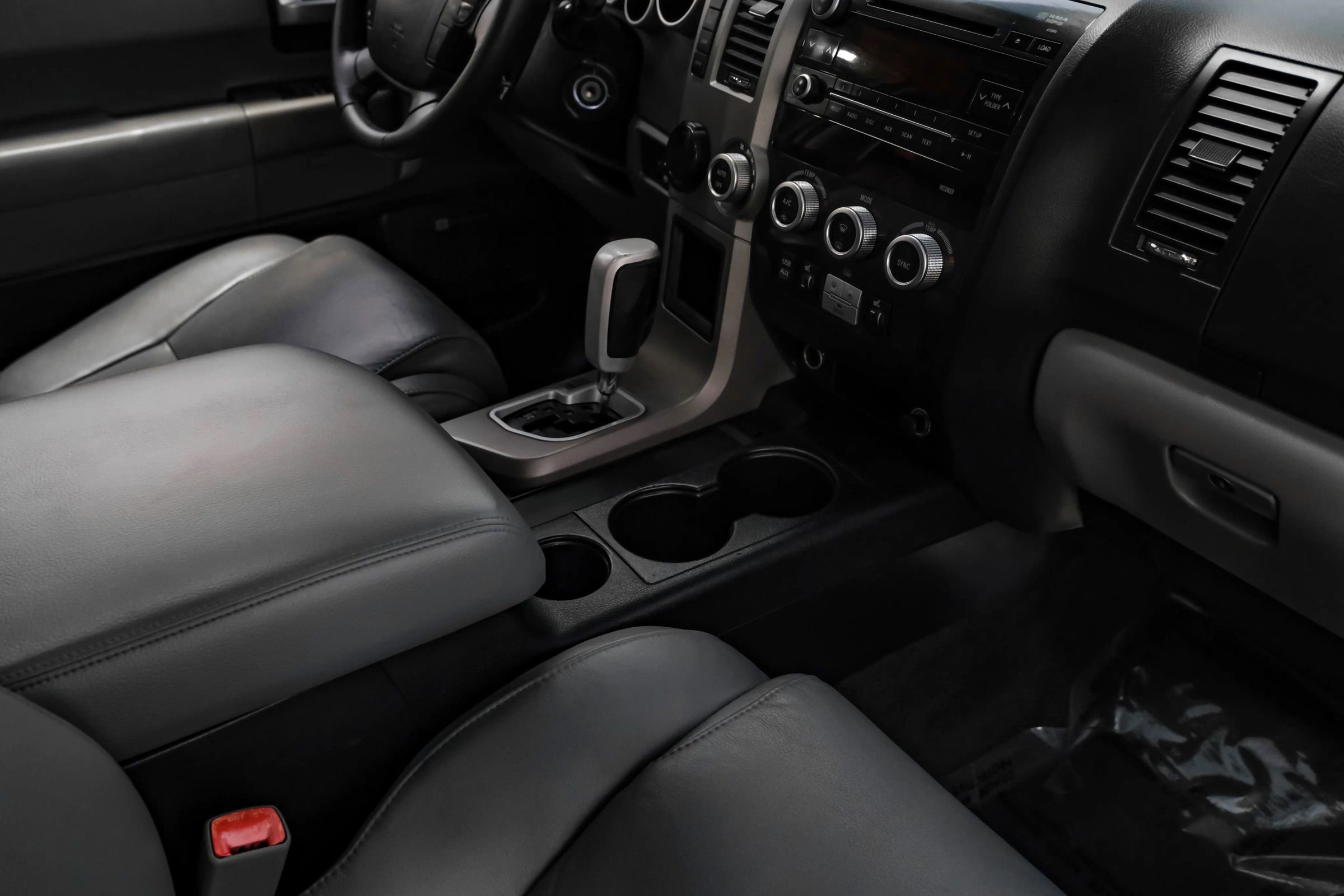 Used 2013 Toyota Sequoia Limited RWD image 17