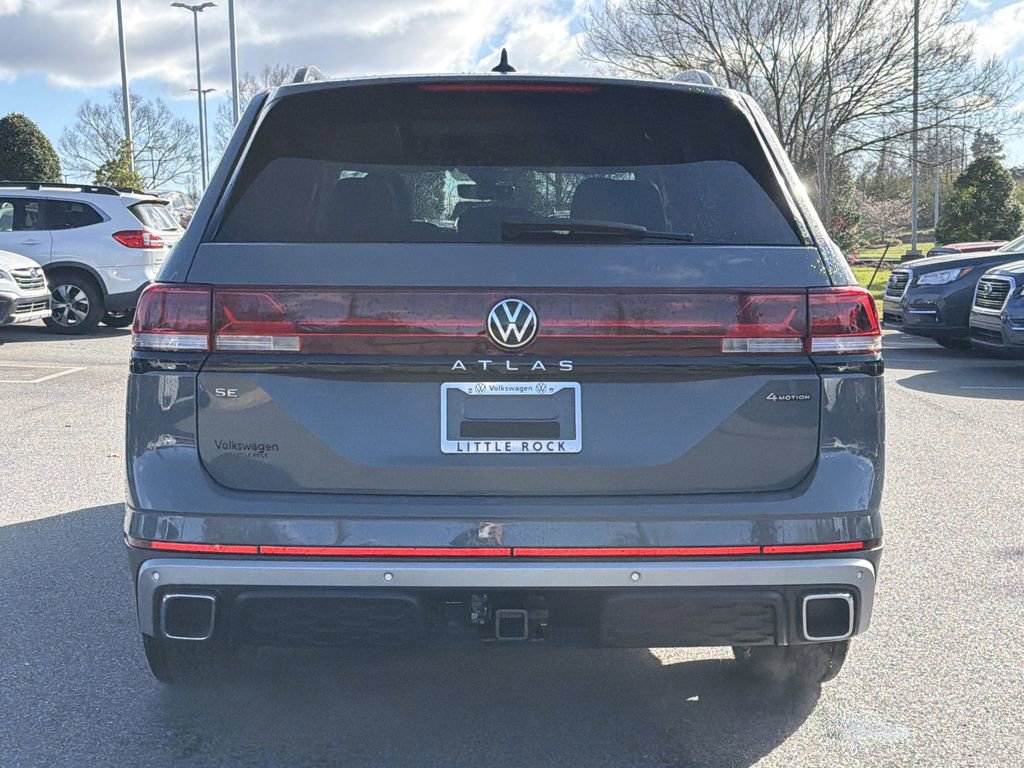 New 2026 Volkswagen Atlas Peak Edition image 4