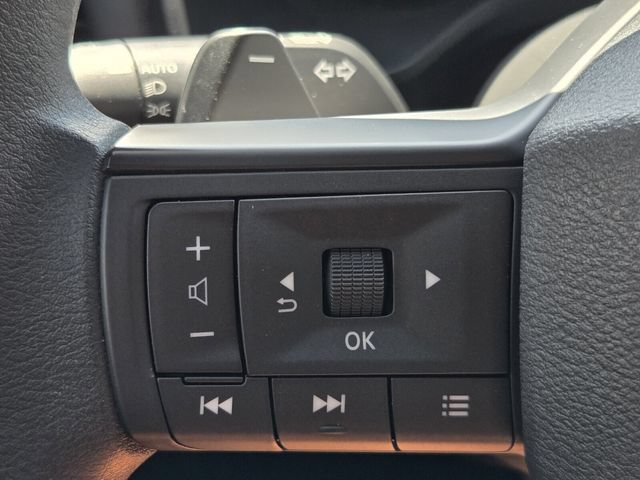 Used 2026 Nissan Rogue S FWD image 22