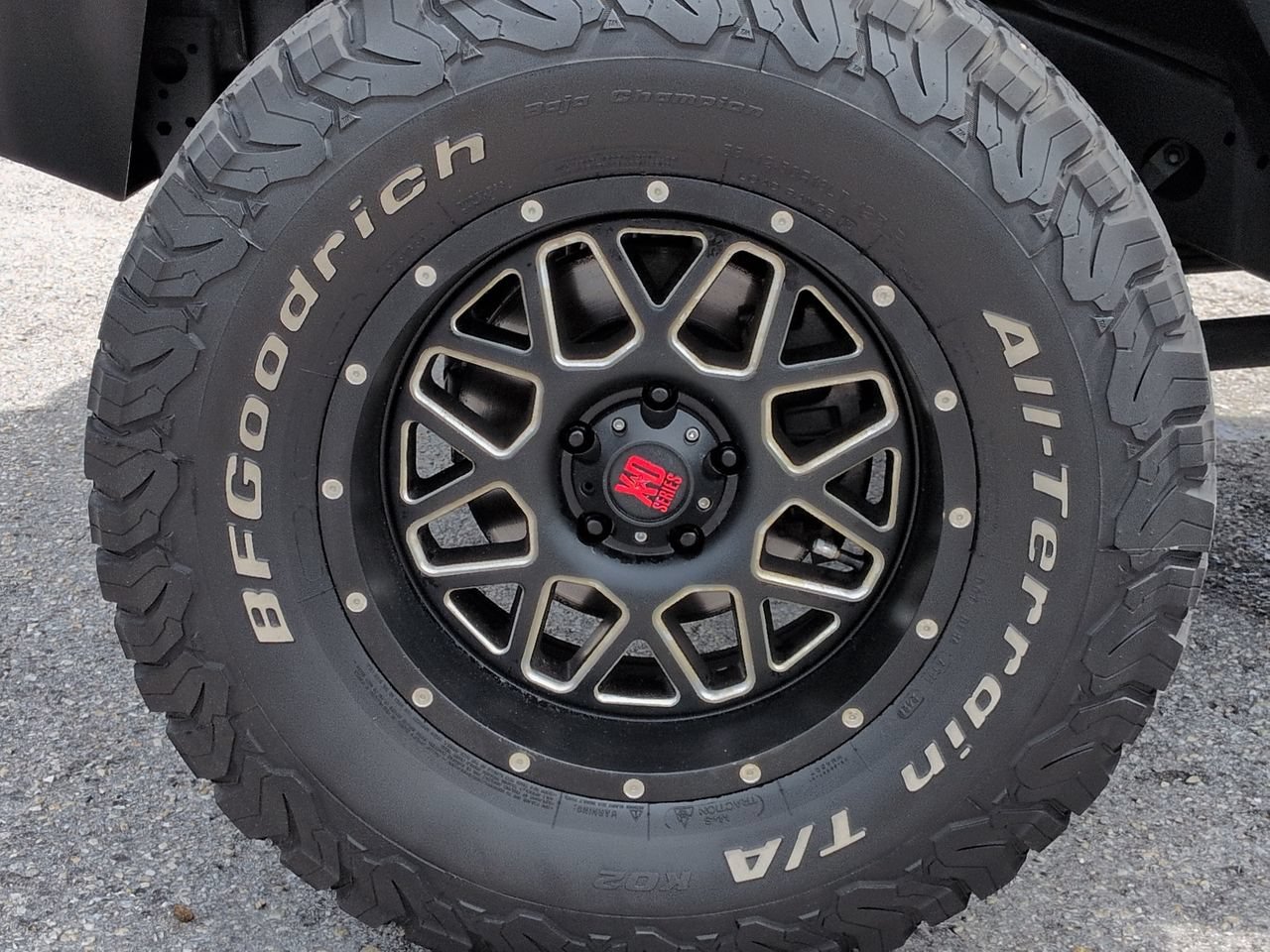 Used 2020 Jeep Wrangler Unlimited Sahara AWD/4WD image 11
