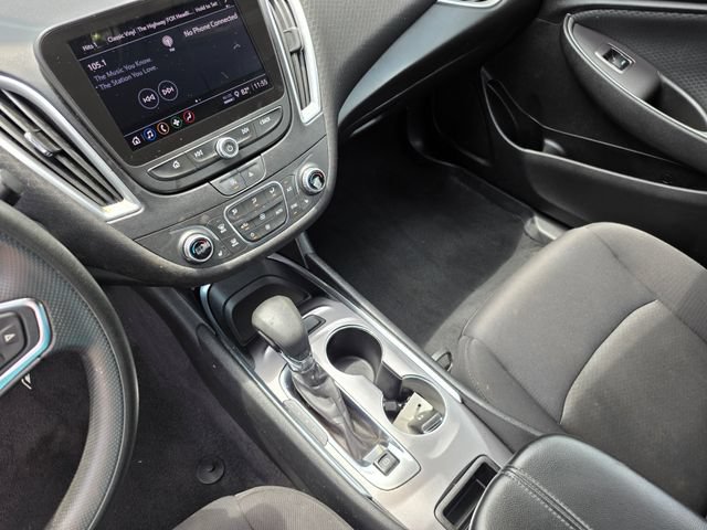 Used 2023 Chevrolet Malibu LT FWD image 32