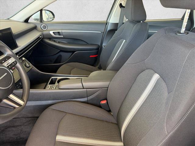 Used 2025 Hyundai Sonata SEL FWD image 9