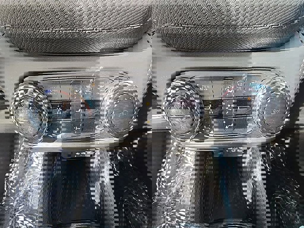 Used 2023 Chevrolet TrailBlazer LT w/ Convenience Package image 17