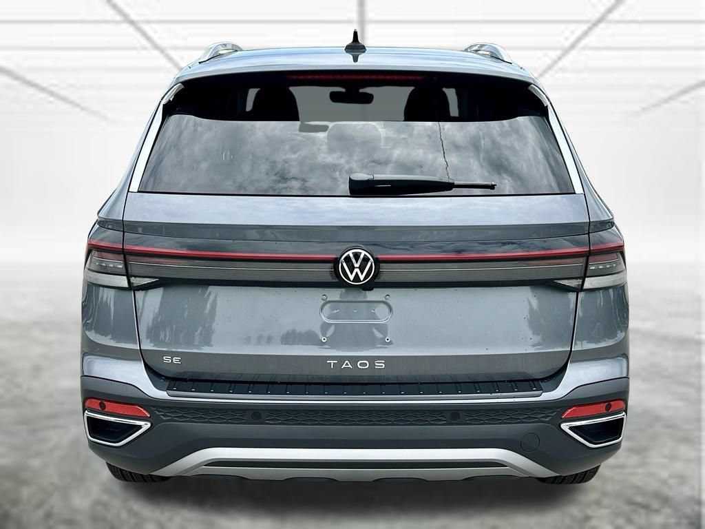 New 2026 Volkswagen Taos SE w/ Panoramic Sunroof Package FWD image 6