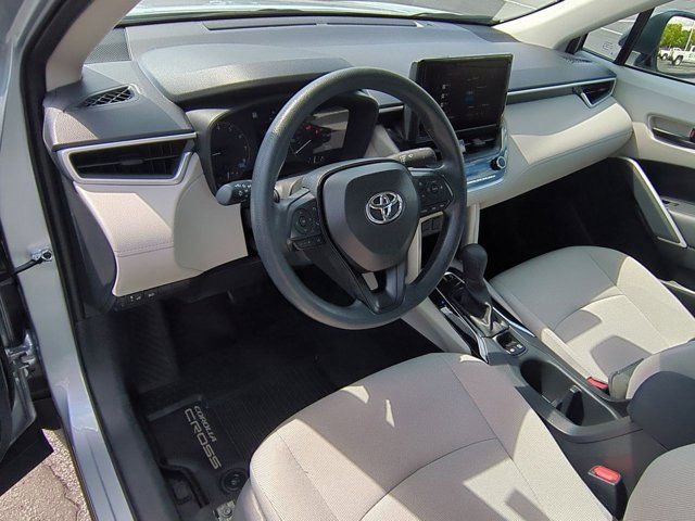 Certified 2025 Toyota Corolla Cross L FWD image 9