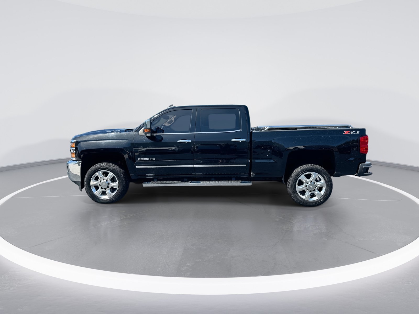Used 2018 Chevrolet Silverado 2500 LTZ w/ Duramax Plus Package AWD/4WD image 6