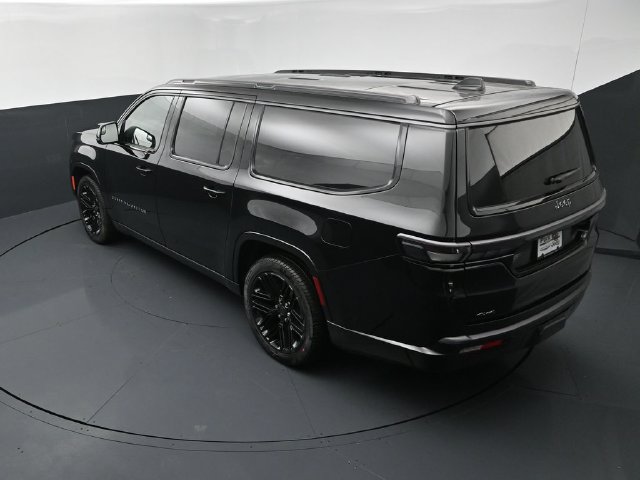 New 2026 Jeep Grand Wagoneer L Limited AWD/4WD image 16